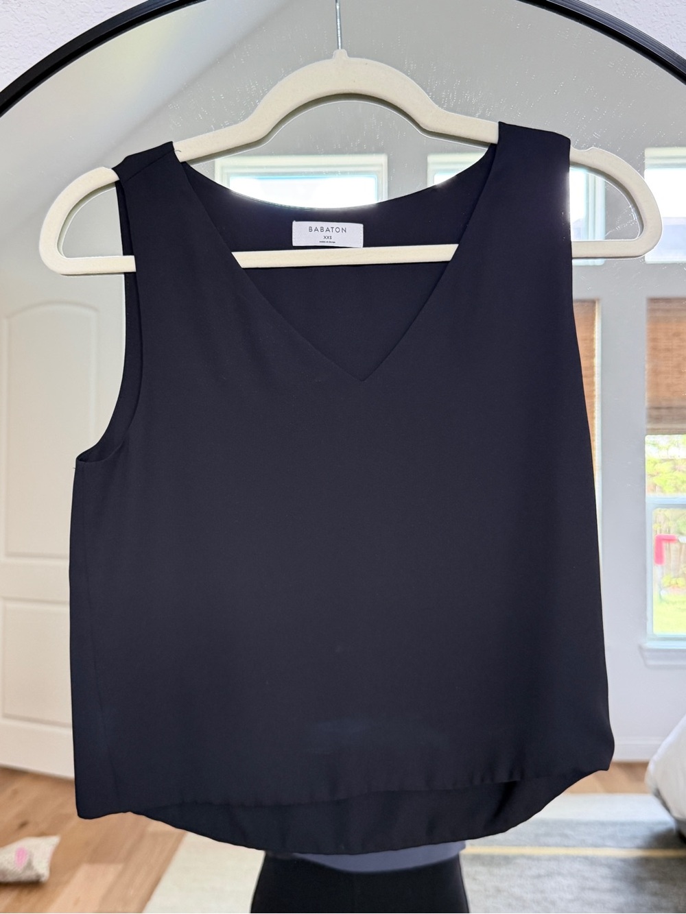 Babaton Black V-Neck Sleeveless Camisole